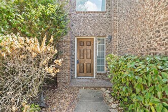 18907 Dural Dr in Houston, TX - Building Photo - Building Photo