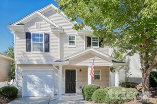 186 Silver Fox Trail in Dallas, GA - Building Photo