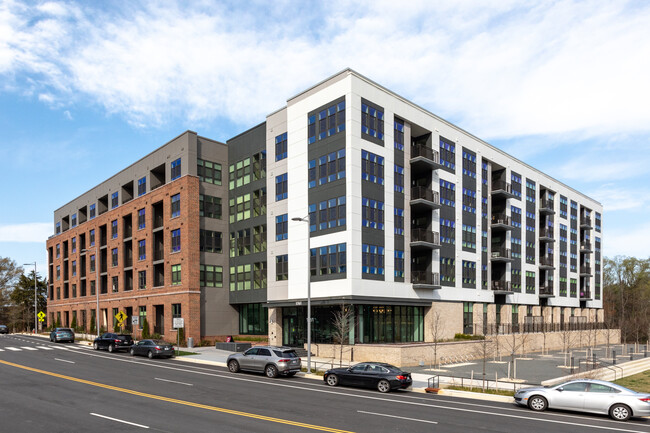 The Bexley Condominiums in Tysons, VA - Building Photo - Primary Photo