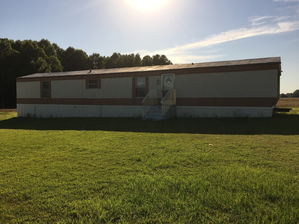 1011 Antioch Rd in Pikeville, NC - Building Photo