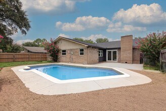 15507 Sierra Valle Dr in Houston, TX - Building Photo - Building Photo