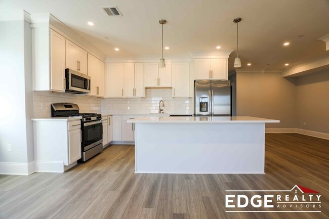 80 N Beacon St, Unit 6 in Boston, MA - Building Photo - Building Photo