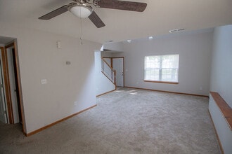 1321 Godas Cir in Columbia, MO - Building Photo - Building Photo