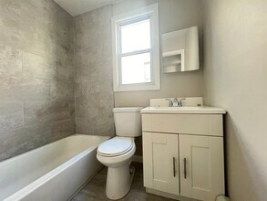 138 Wilkinson Ave in Jersey City, NJ - Building Photo - Building Photo