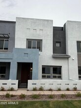 733 E Commonwealth Ave in Chandler, AZ - Building Photo - Building Photo