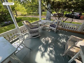 16 Wesley Ave in Shelter Island, NY - Building Photo - Building Photo