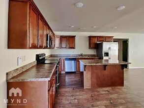 311 E Thurman St in Prairie Grove, AR - Building Photo - Building Photo