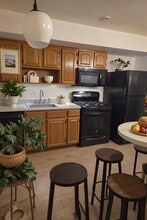 100 Hague St, Unit Beautiful 2 BR 1 Bath in Jersey City, NJ - Building Photo - Building Photo