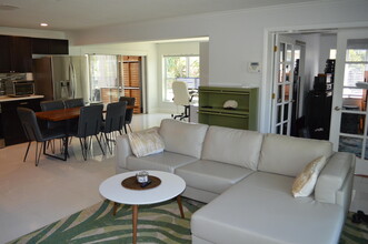 370 SW 14th St in Pompano Beach, FL - Building Photo - Building Photo
