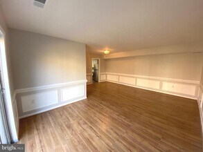 4597 Logsdon Dr in Annandale, VA - Building Photo - Building Photo