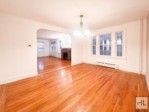 68-37 Dartmouth St in Queens, NY - Building Photo - Building Photo