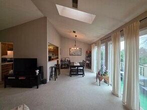 2791 Green Bridge Ct in Schaumburg, IL - Building Photo - Building Photo