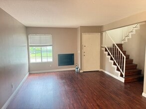 77 N Michigan Ave, Unit 3 in Pasadena, CA - Foto de edificio - Building Photo