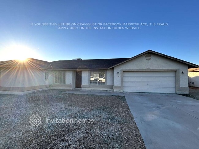 property at 3735 W Sunland Ave