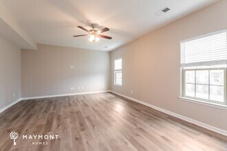 1543 Oak Dr in Murfreesboro, TN - Building Photo - Building Photo