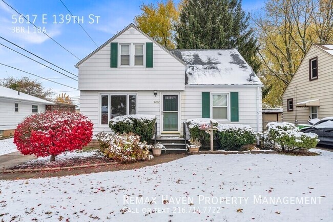 property at 5617 E 139th St