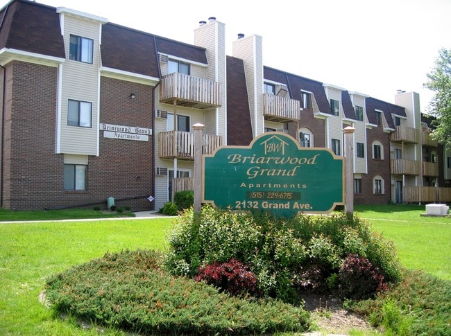 Briarwood Grand Apartments