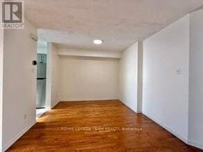 206 Claridge Dr in Ottawa, ON - Building Photo - Building Photo