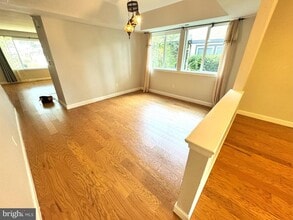 18 Goshawk Ct in Voorhees Township, NJ - Building Photo - Building Photo