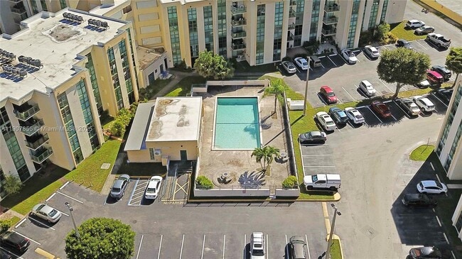 2075 SW 122nd Ave in Miami, FL - Building Photo - Building Photo