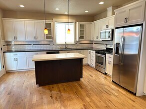 6314 SE 63rd Ave in Portland, OR - Building Photo - Building Photo