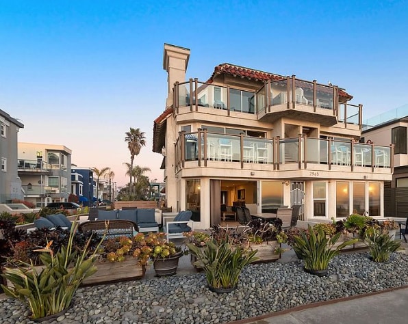 2965 Ocean Front Walk in San Diego, CA - Building Photo - Building Photo