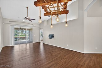 8480 Ibis Cove Cir in Naples, FL - Foto de edificio - Building Photo