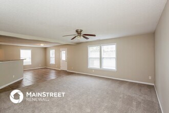 1808 Feather Reed Ln in Greenwood, IN - Building Photo - Building Photo