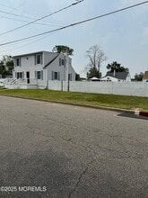 291 Park Ave in Old Bridge, NJ - Building Photo - Building Photo