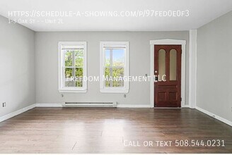 1-3-3 Oak St in Clinton, MA - Building Photo - Building Photo