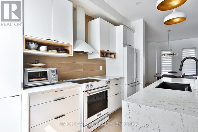 21 Alma Ave in Toronto, ON - Building Photo - Building Photo