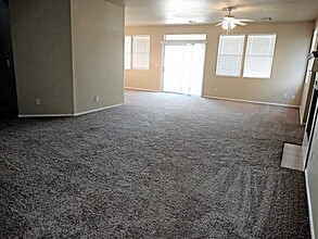 743 Blue Barrel St in Henderson, NV - Building Photo - Building Photo