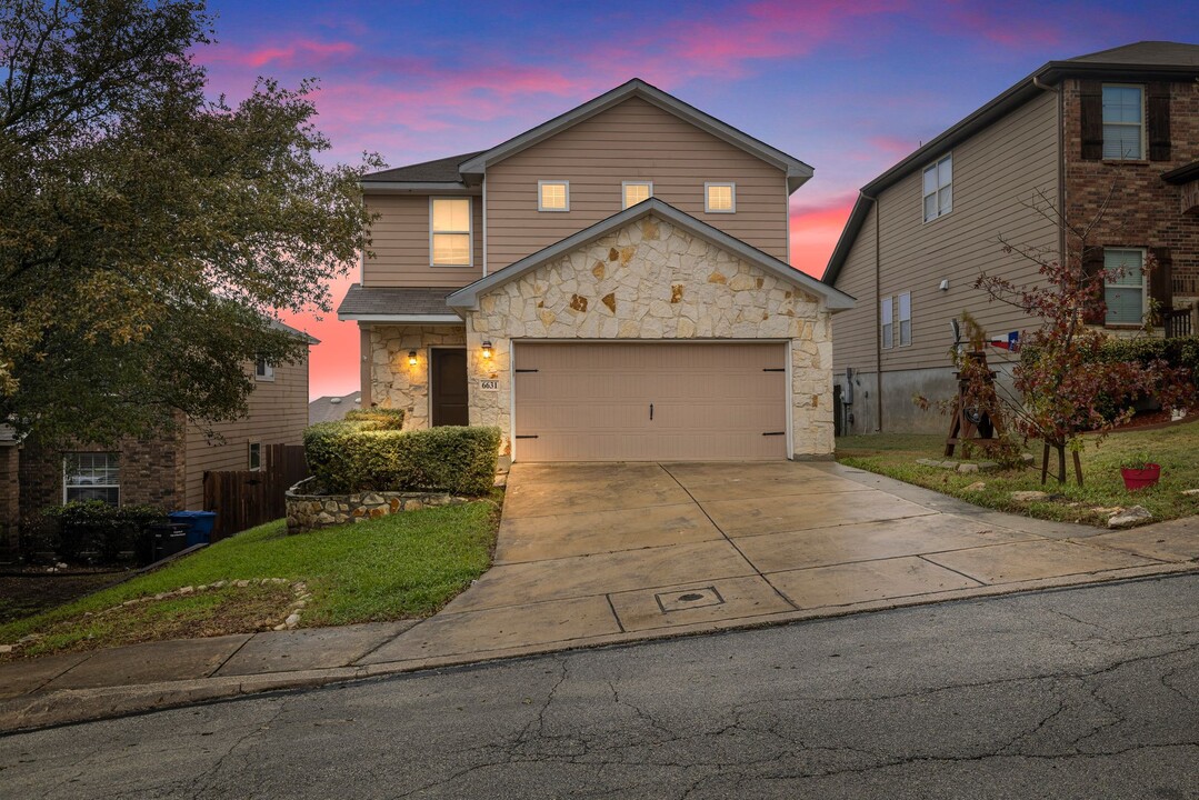 6631 Cibola Forest in San Antonio, TX - Building Photo