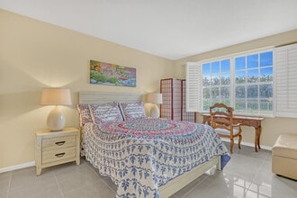 3475 S Ocean Blvd in Palm Beach, FL - Foto de edificio - Building Photo