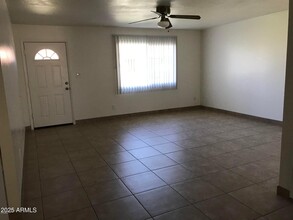 6121 N 31st Ave in Phoenix, AZ - Foto de edificio - Building Photo