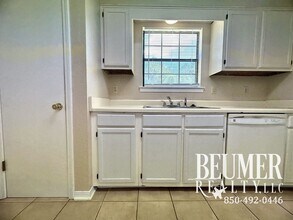 1017 Dog Track Rd in Pensacola, FL - Building Photo - Building Photo