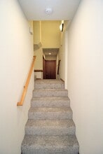 510 NE Lawrence Ave in Portland, OR - Building Photo - Building Photo