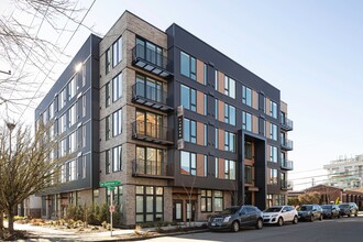 Basalt in Seattle, WA - Building Photo - Building Photo