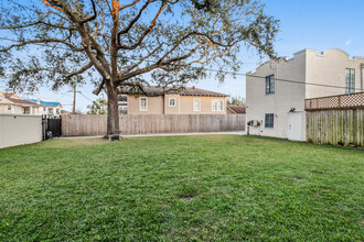 3333 Napoleon Ave in New Orleans, LA - Building Photo - Building Photo