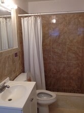 8921 Bishop Ave in Westminster, CA - Foto de edificio - Building Photo