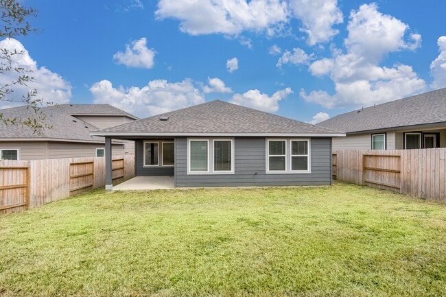 17877 Stone Ter Ct in Montgomery, TX - Building Photo - Building Photo