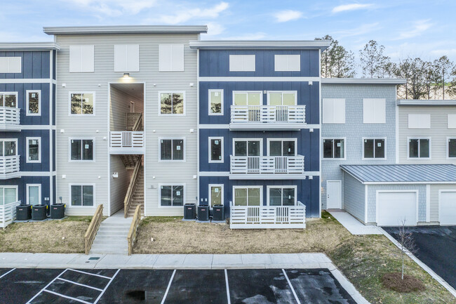 Keystone Luxury Apartments in Columbia, SC - Building Photo - Building Photo