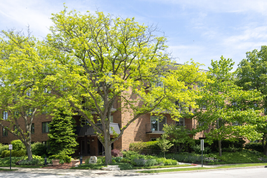 711 Oak St in Winnetka, IL - Foto de edificio