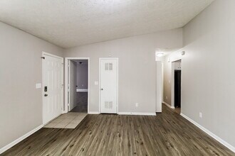 2357 Deep Shoals Cir in Decatur, GA - Building Photo - Building Photo