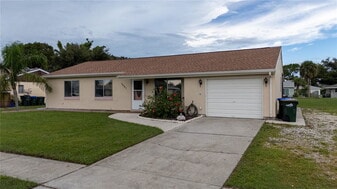 3087 Idlewood St in North Port, FL - Building Photo