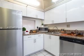 8020 N Colony Cir in Tamarac, FL - Building Photo - Building Photo