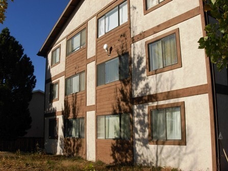 761 W 24th St in Rifle, CO - Building Photo - Building Photo