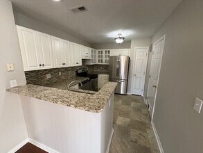 521 Spring Forest Rd in Greenville, NC - Building Photo - Building Photo