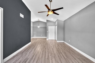 2850 N Oakland Forest Dr in Fort Lauderdale, FL - Building Photo - Building Photo