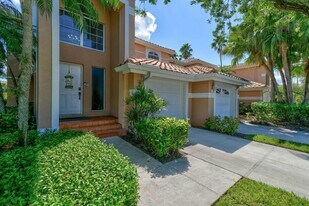 252 Legendary Cir in Palm Beach Gardens, FL - Building Photo